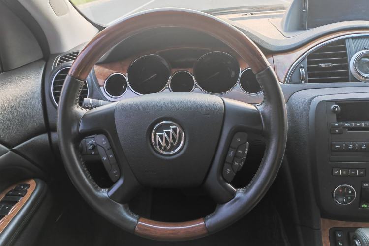 Used Buick Enclave 2013 3.6L Four-Wheel Drive Elite Edition Interior 3