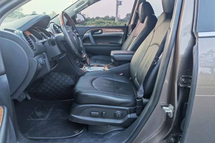 Used Buick Enclave 2013 3.6L Four-Wheel Drive Elite Edition Interior 5
