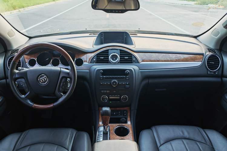 Used Buick Enclave 2013 3.6L Four-Wheel Drive Elite Edition Interior 8