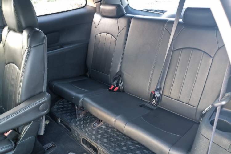 Used Buick Enclave 2013 3.6L Four-Wheel Drive Elite Edition Interior 9