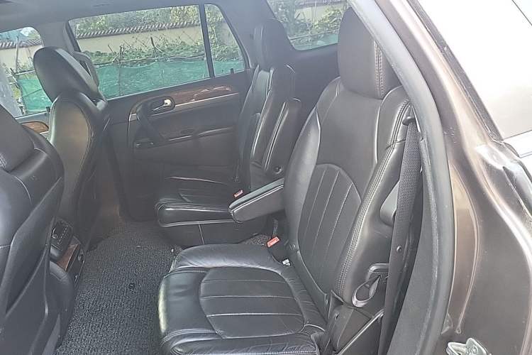 Used Buick Enclave 2013 3.6L Two-Wheel-Drive Elegance Edition Left Rear Seat