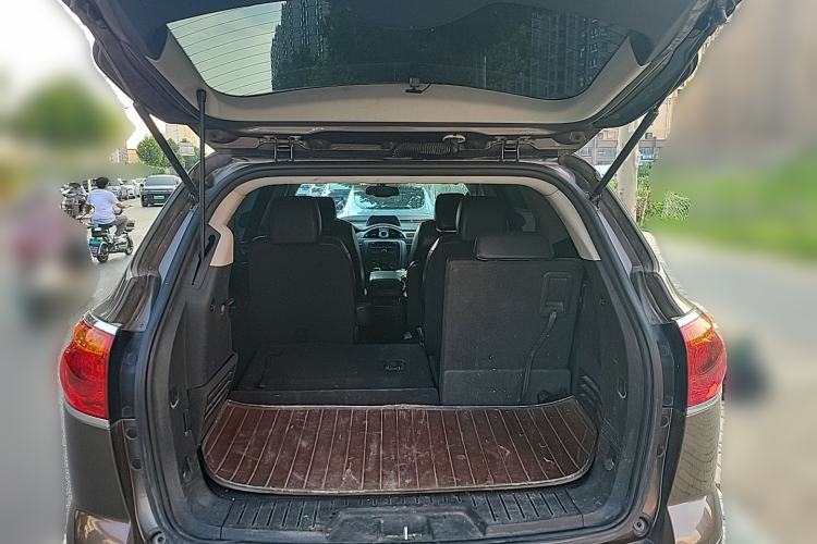 Used Buick Enclave 2013 3.6L Two-Wheel-Drive Elegance Edition Trunk