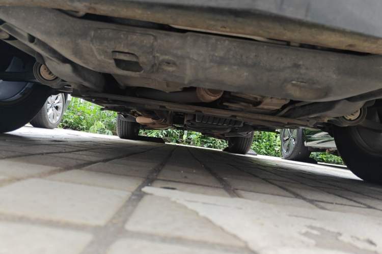 Used Buick Enclave 2013 3.6L Two-Wheel-Drive Elegance Edition Chassis Front