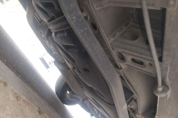 Used Buick Enclave 2013 3.6L Two-Wheel-Drive Elegance Edition Chassis Front Left
