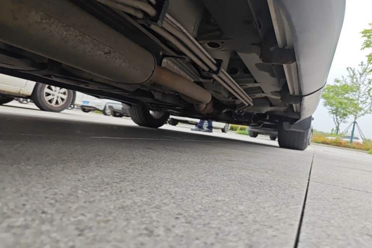Used Buick Enclave 2013 3.6L Two-Wheel-Drive Elegance Edition Chassis Rear Right