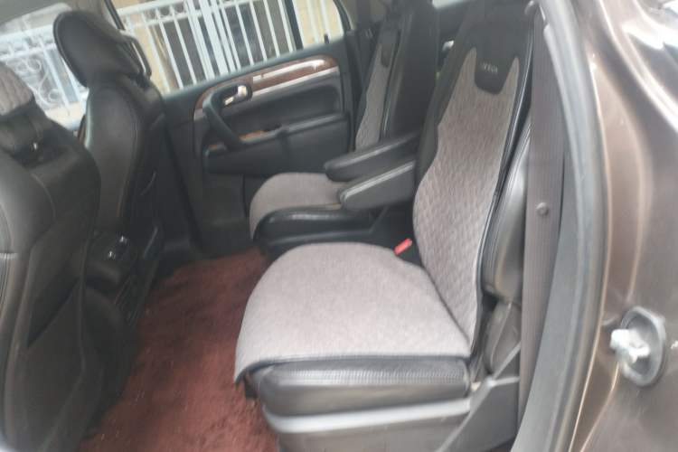 Used Buick Enclave 2013 3.6L Two-Wheel-Drive Elegance Edition Left Rear Seat