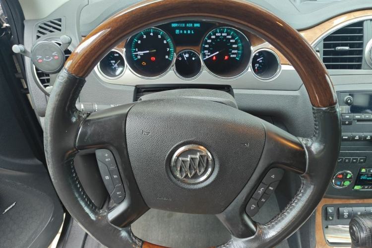 Used Buick Enclave 2013 3.6L Two-Wheel-Drive Elegance Edition Steering Wheel