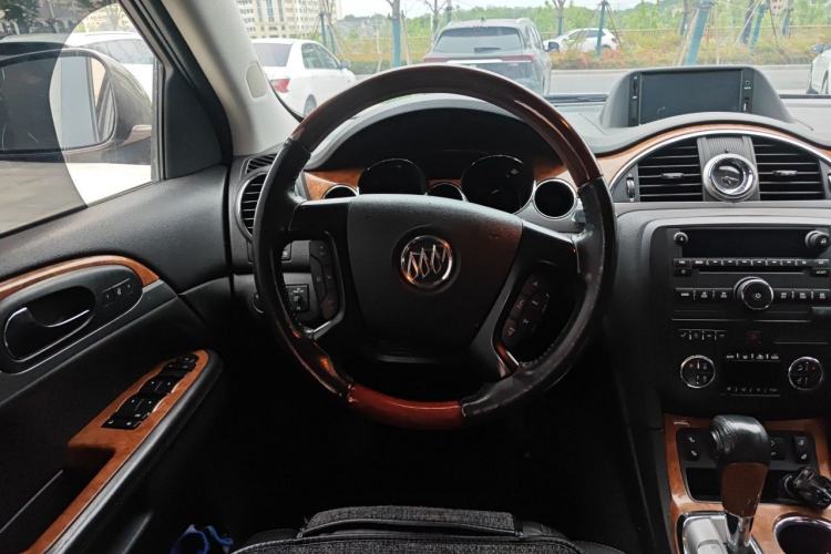 Used Buick Enclave 2013 3.6L Two-Wheel-Drive Elegance Edition Steering Wheel
