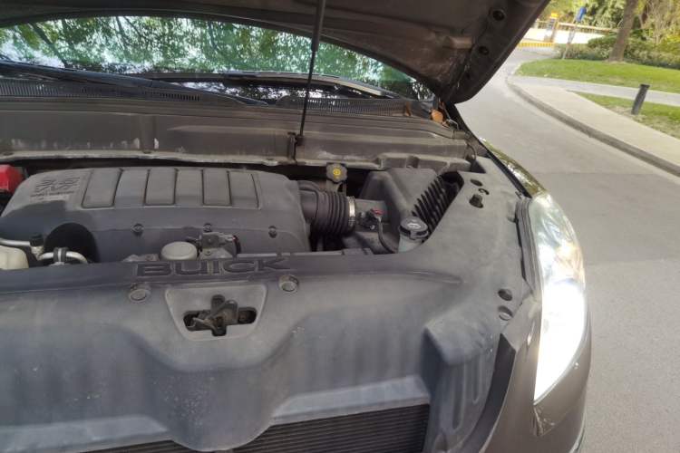 Used Buick Enclave 2013 3.6L Two-Wheel-Drive Elegance Edition Engine Bay Left