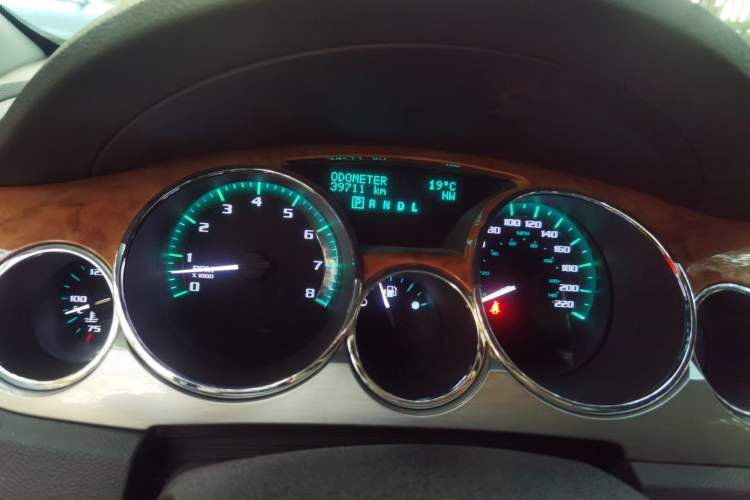Used Buick Enclave 2013 3.6L Two-Wheel-Drive Elegance Edition Instrument Cluster