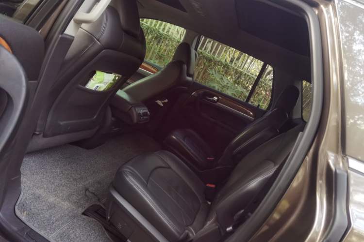 Used Buick Enclave 2013 3.6L Two-Wheel-Drive Elegance Edition Left Rear Seat