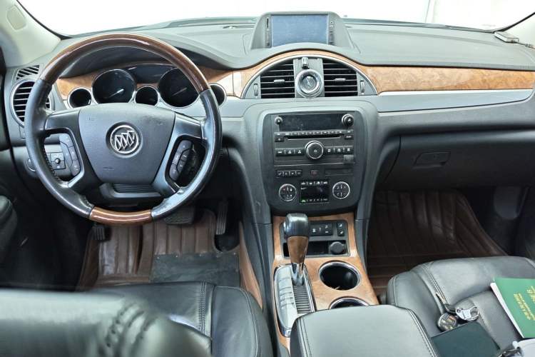 Used Buick Enclave 2013 3.6L Two-Wheel-Drive Elegance Edition Center Console