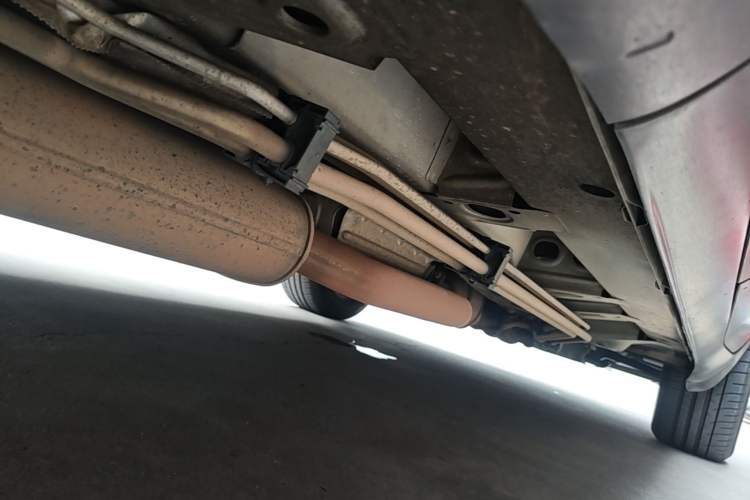 Used Buick Enclave 2013 3.6L Two-Wheel-Drive Elegance Edition Chassis Rear Right