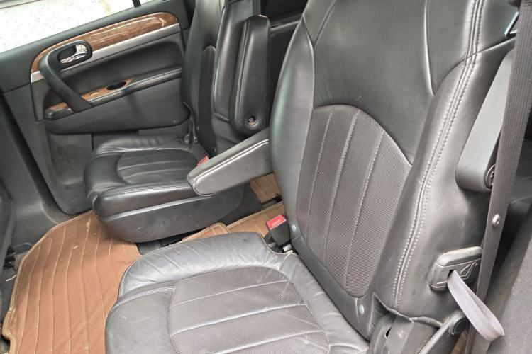 Used Buick Enclave 2013 3.6L Two-Wheel-Drive Elegance Edition Left Rear Seat