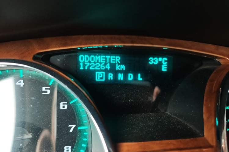 Used Buick Enclave 2013 3.6L Two-Wheel-Drive Elegance Edition Odometer Close Up
