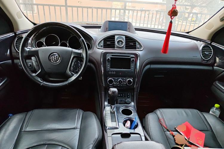 Used Buick Enclave 2014 3.6L Two-Wheel Drive Elite Comfort Version Center Console