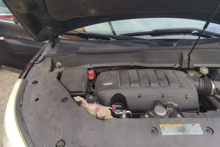 Used Buick Enclave 2014 3.6L Four-Wheel Drive Smart Luxury Flagship Edition Engine Bay Right