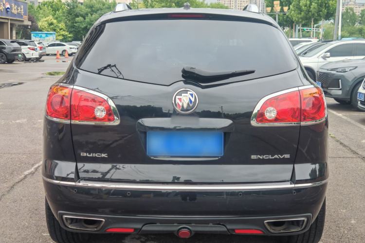 Used Buick Enclave 2014 3.6L Two-Wheel Drive Elite Comfort Version Exterior 3
