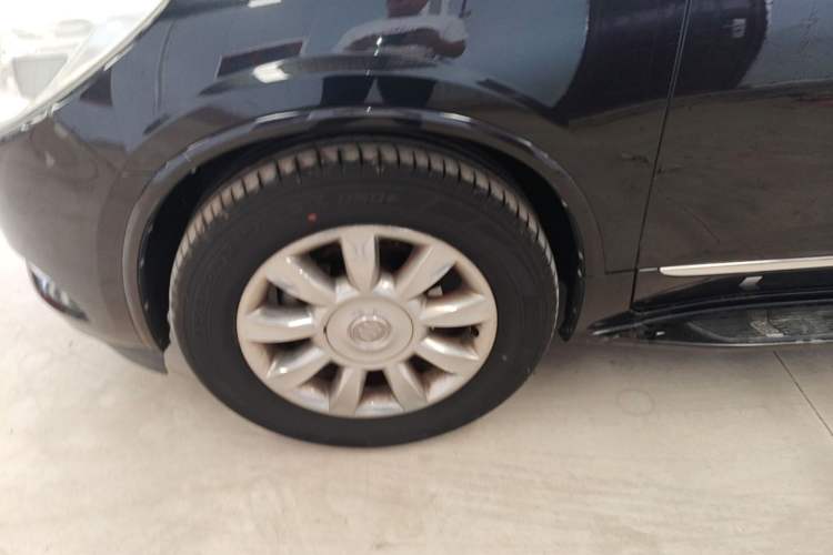 Used Buick Enclave 2014 3.6L Two-Wheel Drive Elite Comfort Version Left Front Wheel Hub