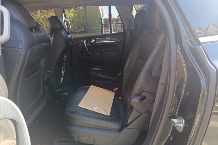 Used Buick Enclave 2014 3.6L Two-Wheel Drive Elite Comfort Version Left Rear Seat