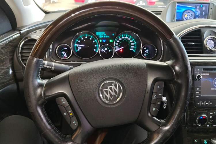 Used Buick Enclave 2014 3.6L Two-Wheel Drive Elite Comfort Version Steering Wheel