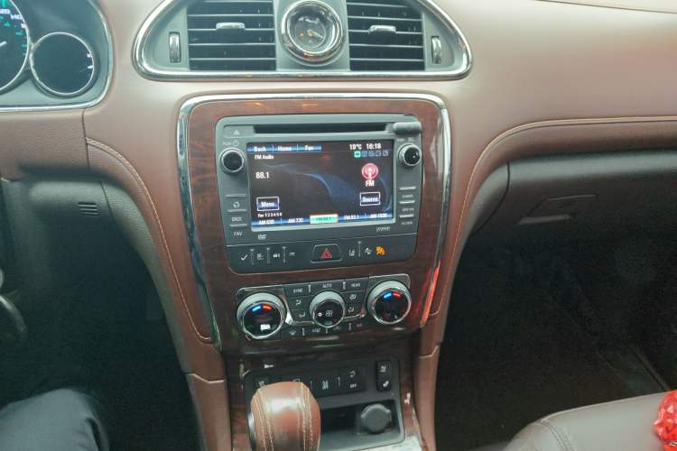 Used Buick Enclave 2014 3.6L Four-Wheel Drive Smart Luxury Flagship Edition Audio And AC Panel
