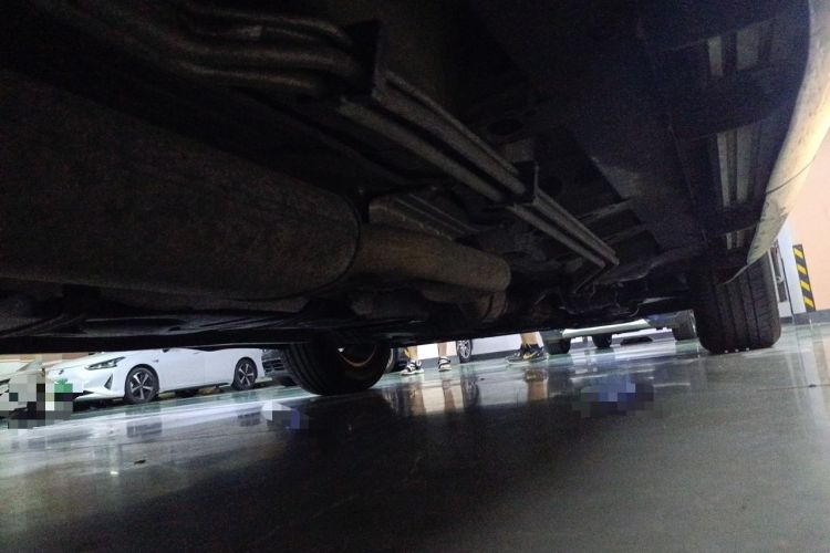 Used Buick Enclave 2014 3.6L Two-Wheel Drive Elite Comfort Version Chassis Rear Right