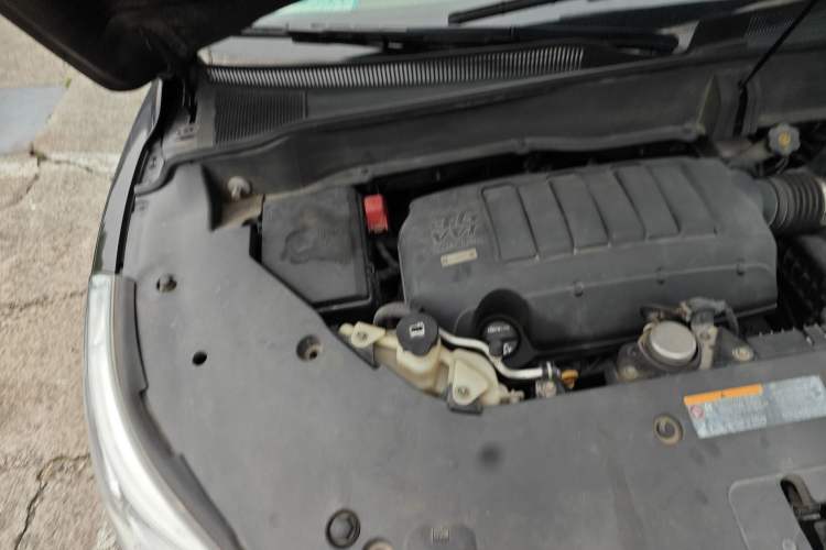 Used Buick Enclave 2014 3.6L Four-Wheel Drive Smart Luxury Flagship Edition Engine Bay Right