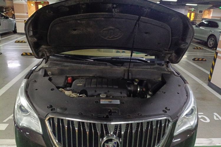 Used Buick Enclave 2014 3.6L Two-Wheel Drive Elite Comfort Version Engine Bay