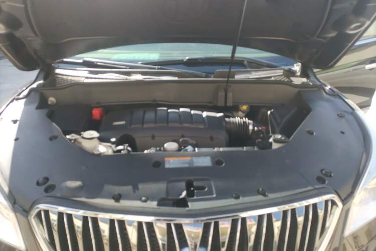 Used Buick Enclave 2014 3.6L Two-Wheel Drive Elite Comfort Version Engine Bay