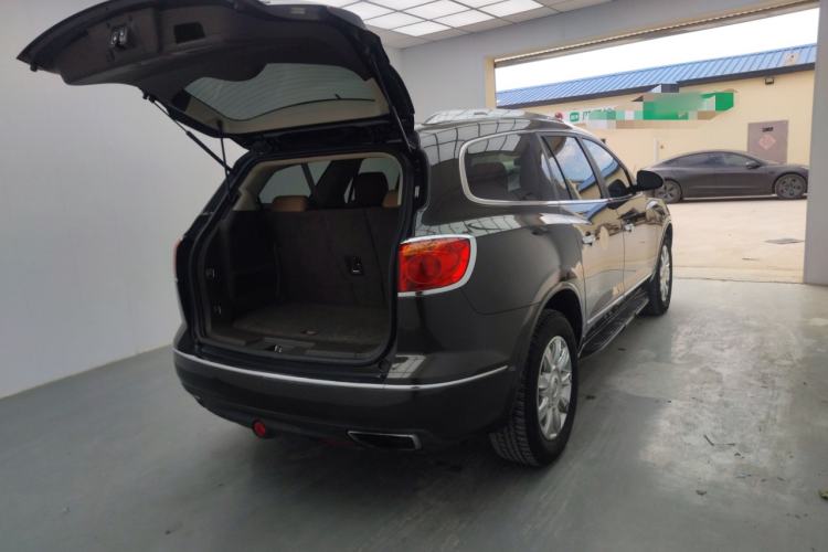 Used Buick Enclave 2014 3.6L Two-Wheel Drive Elite Comfort Version Exterior 4