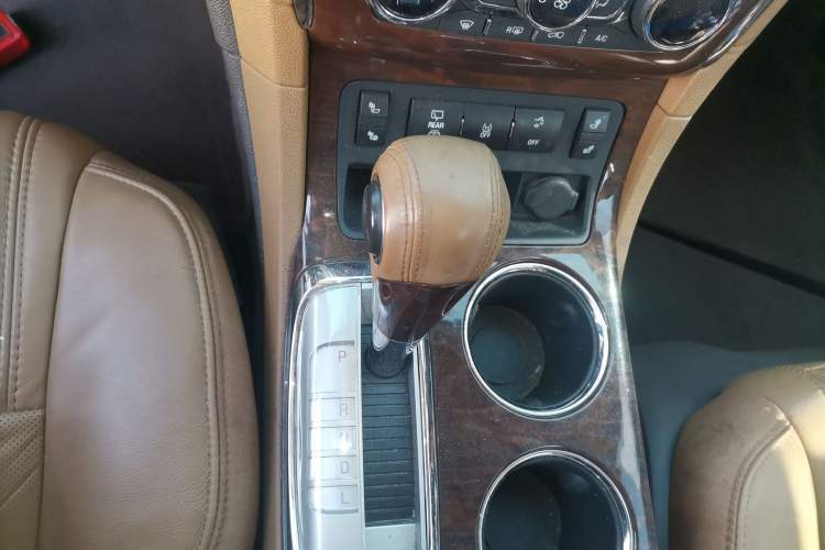 Used Buick Enclave 2014 3.6L Two-Wheel Drive Elite Comfort Version Gear Lever