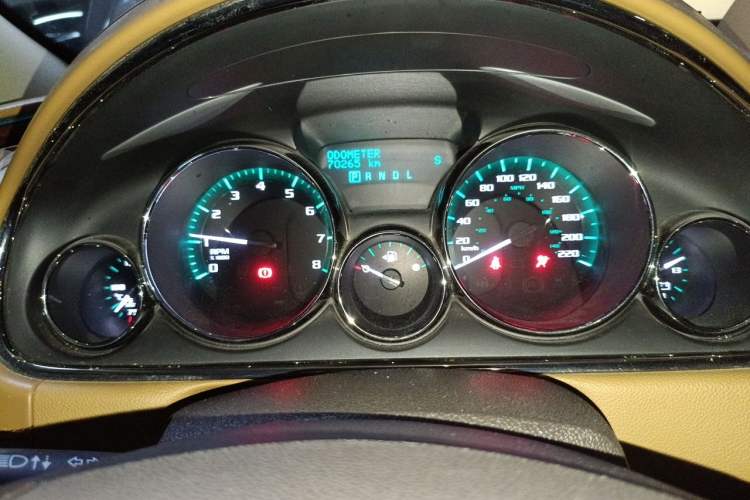 Used Buick Enclave 2014 3.6L Two-Wheel Drive Elite Comfort Version Instrument Cluster