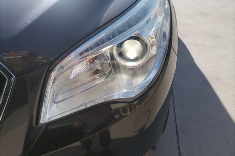Used Buick Enclave 2014 3.6L Two-Wheel Drive Elite Comfort Version Left Front Headlight