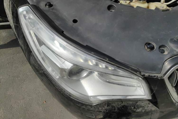 Used Buick Enclave 2014 3.6L Four-Wheel Drive Smart Luxury Flagship Edition Right Front Headlight