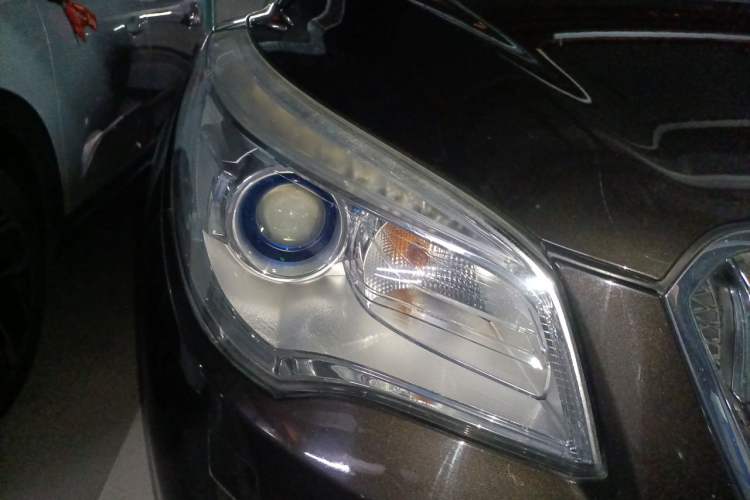 Used Buick Enclave 2014 3.6L Four-Wheel Drive Smart Luxury Flagship Edition Right Front Headlight