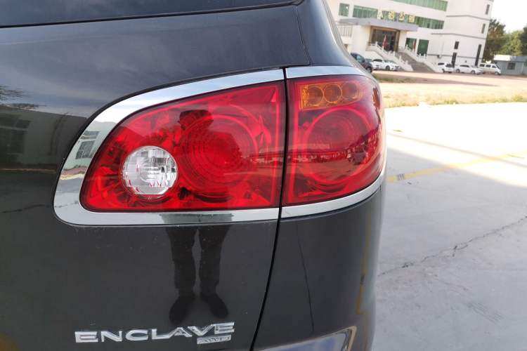 Used Buick Enclave 2014 3.6L Four-Wheel Drive Smart Luxury Flagship Edition Right Rear Taillight