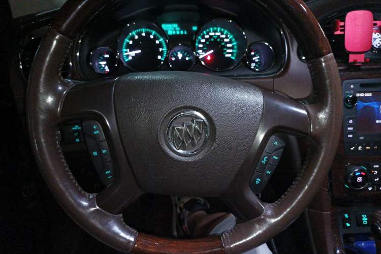 Used Buick Enclave 2014 3.6L Four-Wheel Drive Smart Luxury Flagship Edition Steering Wheel