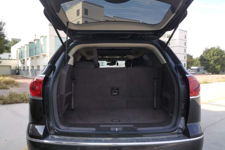 Used Buick Enclave 2014 3.6L Four-Wheel Drive Smart Luxury Flagship Edition Trunk