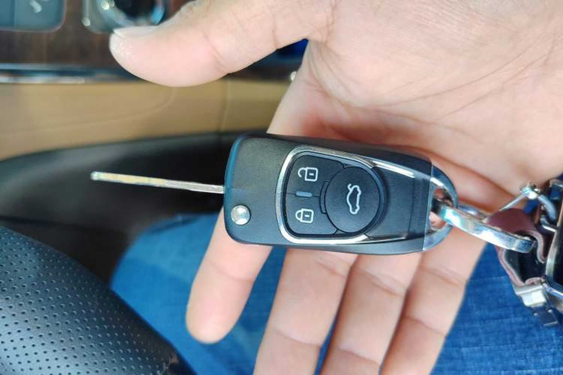 Used Buick Enclave 2014 3.6L Two-Wheel Drive Elite Comfort Version Vehicle Key