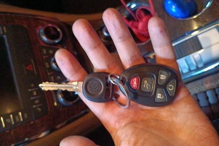 Used Buick Enclave 2014 3.6L Two-Wheel Drive Elite Comfort Version Vehicle Key