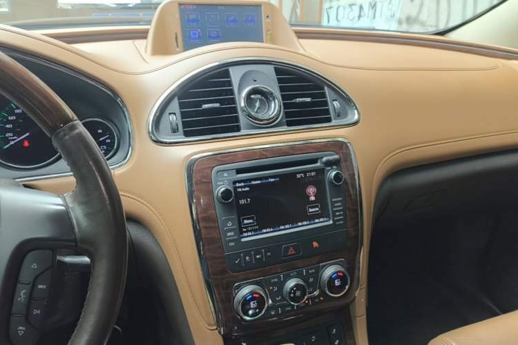 Used Buick Enclave 2014 3.6L Two-Wheel Drive Elite Comfort Version Audio And AC Panel