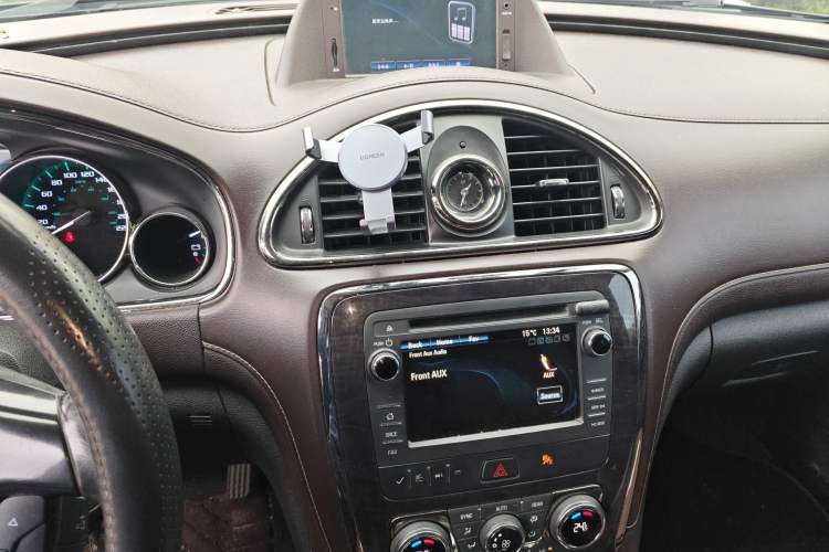 Used Buick Enclave 2014 3.6L Two-Wheel Drive Elite Comfort Version Audio And AC Panel