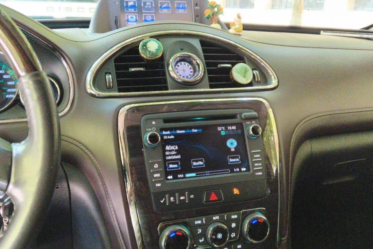 Used Buick Enclave 2014 3.6L Two-Wheel Drive Elite Comfort Version Audio And AC Panel