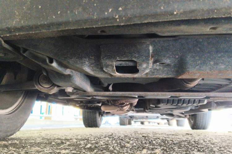 Used Buick Enclave 2014 3.6L Two-Wheel Drive Elite Comfort Version Chassis Front
