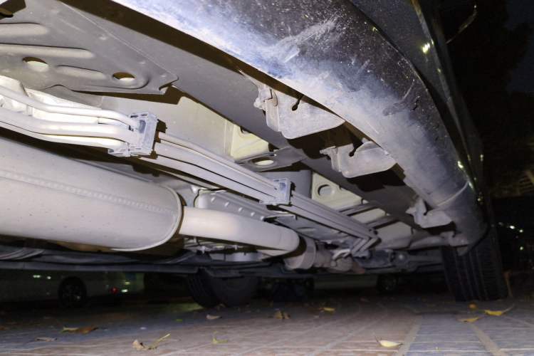 Used Buick Enclave 2014 3.6L Two-Wheel Drive Elite Comfort Version Chassis Rear Right