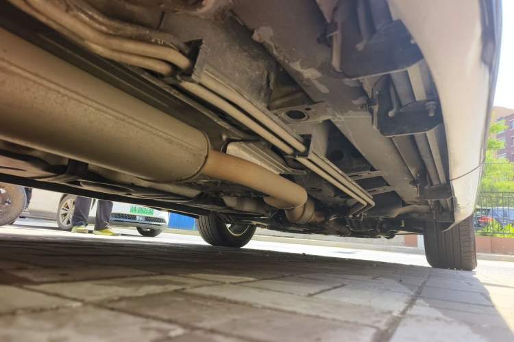 Used Buick Enclave 2014 3.6L Two-Wheel Drive Elite Comfort Version Chassis Rear Right