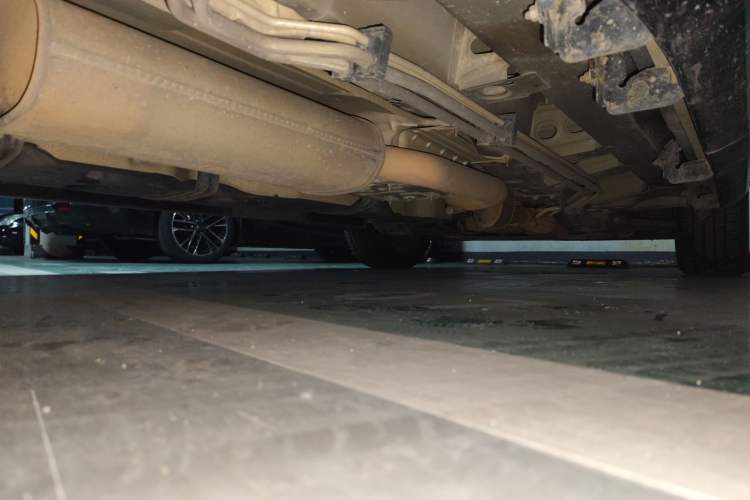 Used Buick Enclave 2014 3.6L Two-Wheel Drive Elite Comfort Version Chassis Rear Right