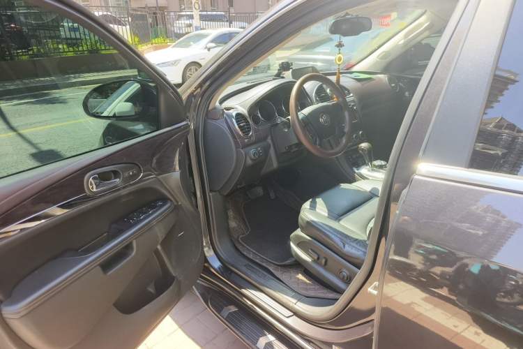 Used Buick Enclave 2014 3.6L Two-Wheel Drive Elite Comfort Version Driver Seat