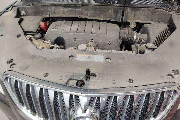 Used Buick Enclave 2014 3.6L Two-Wheel Drive Elite Comfort Version Engine Bay